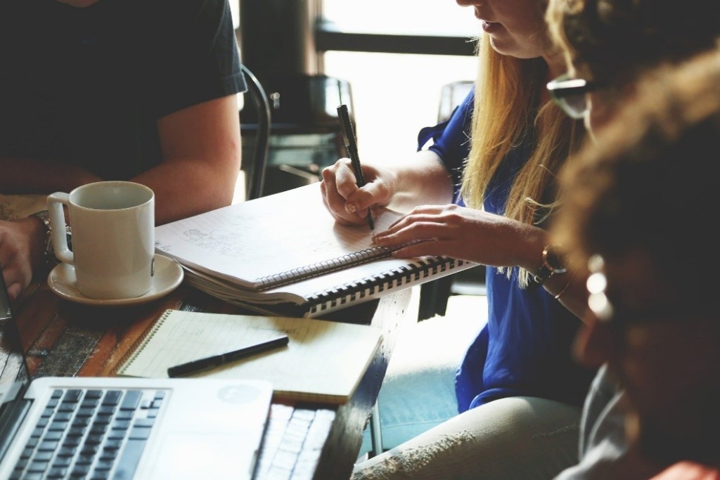 Lire la suite à propos de l’article Prévenir les risques psychosociaux (RPS) dans son organisation : de l’évaluation des facteurs de risques à la structuration du plan d’actions